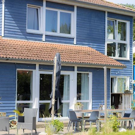 Hostel Oder Ferienwohnung 1-16 Personen Im Blauen Haus Fehmarn Zewnętrze zdjęcie