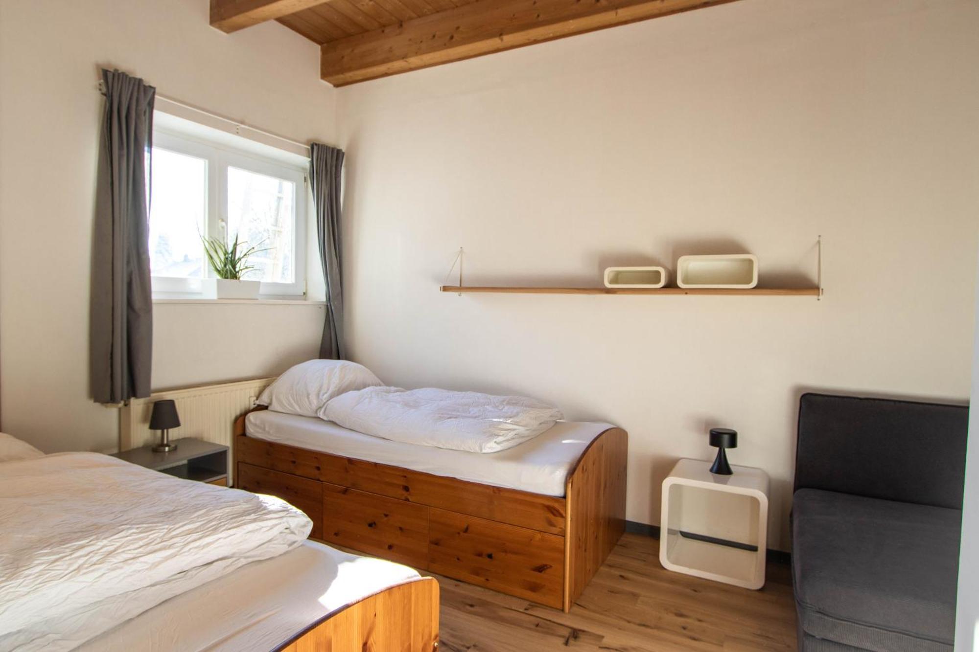 Hostel Oder Ferienwohnung 1-16 Personen Im Blauen Haus Fehmarn Zewnętrze zdjęcie